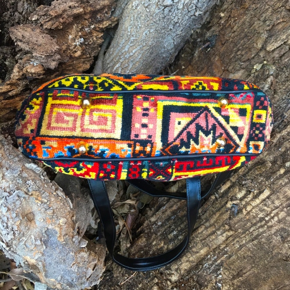 Beautiful Vintage Italian Carpet Bag Vintage Purse Aztec Southwestern Print - Picture 8 of 9
